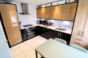 Kitchen- click for photo gallery